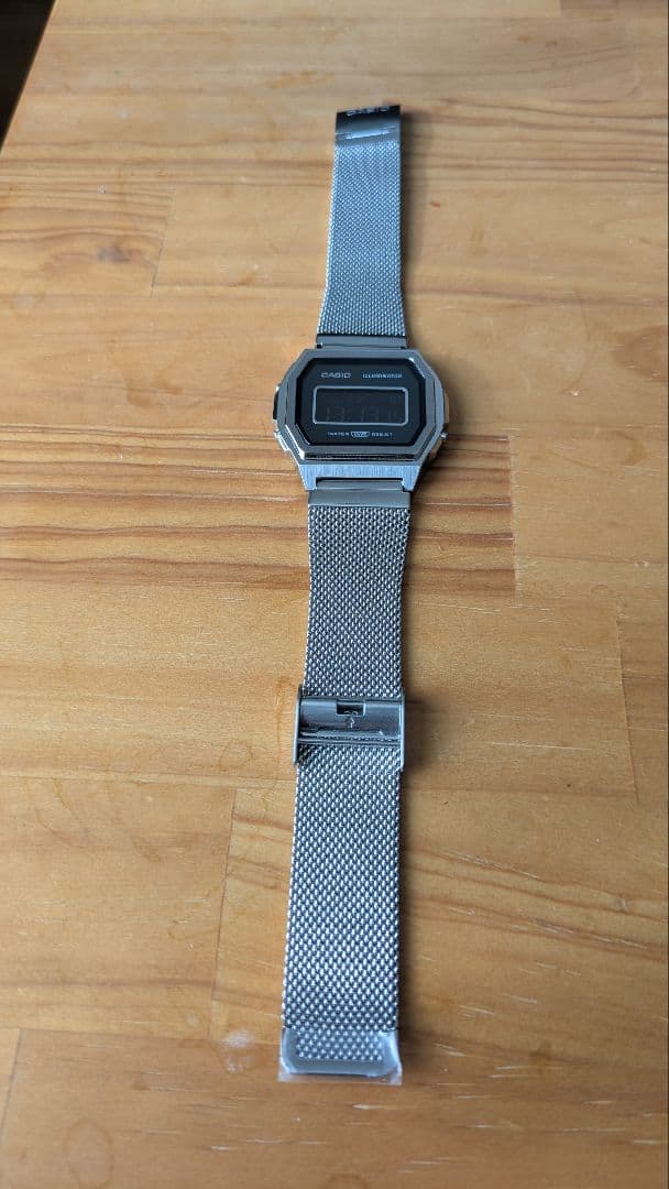 時計 CASIO A1000M-1B