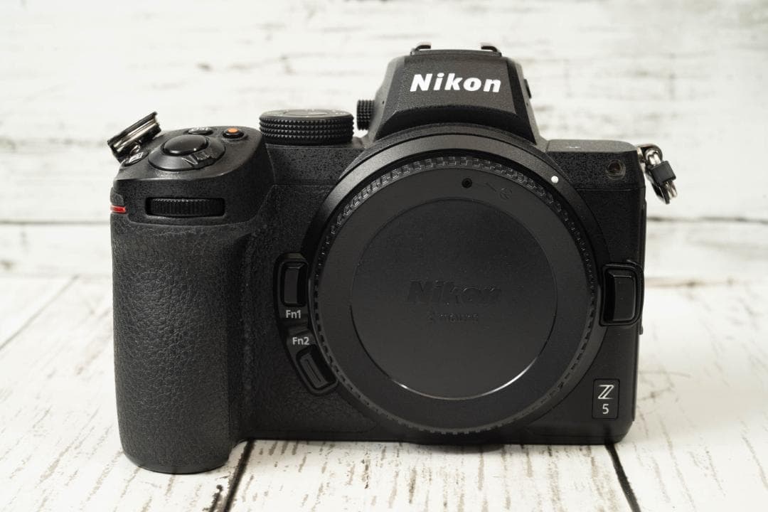 Nikon Z 5 ミラーレス一眼