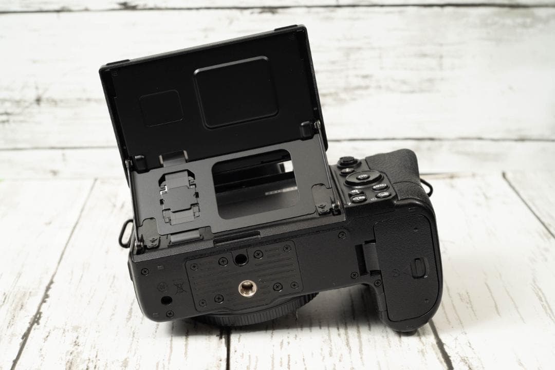 Nikon Z 5 ミラーレス一眼