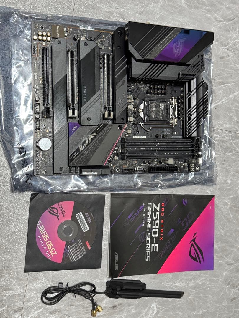 マザーボード ASUS ROG STRIX Z590-E Gaming WiFi