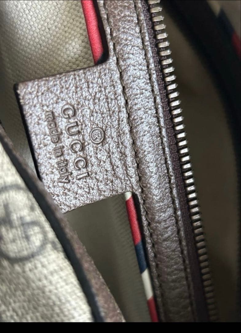 Gucci Courrier Soft GG Supreme アップリケ バッグ
