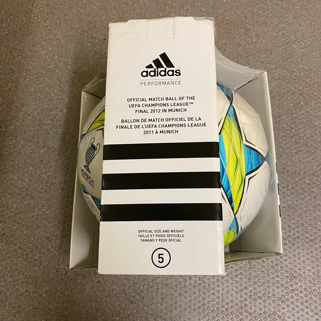 adidas チャンピオンズリーグファイナル2012サッカーボール　公式試合球