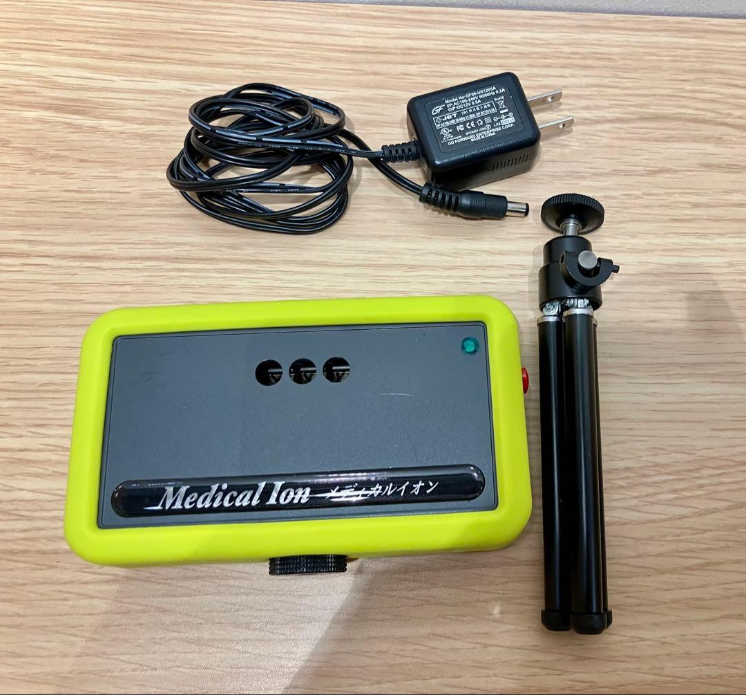 メディカルイオンミニ　大量マイナスイオン発生器　短時間使用／動作確認済み