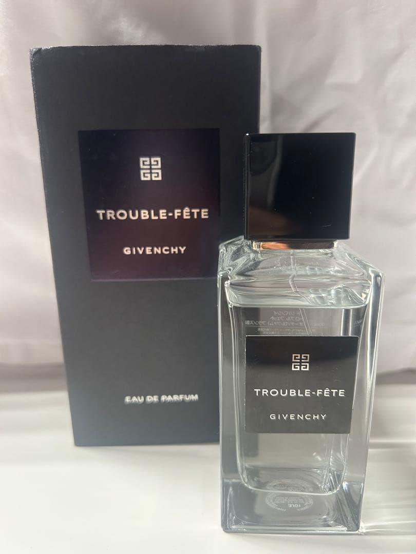 【#mh/9.14/22】【箱付】GIVENCHYトロブルフェッド香水100ml