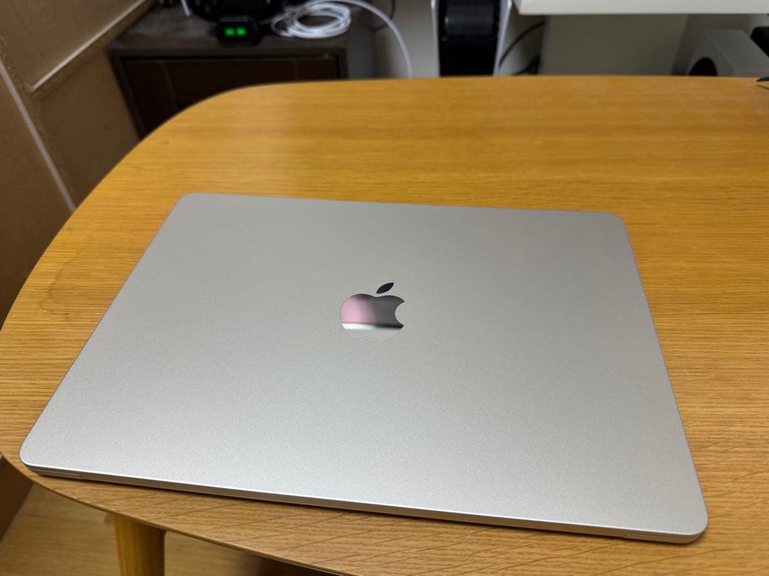 S*0様 MacBook Air M4 13インチ スターライト(16GB/51