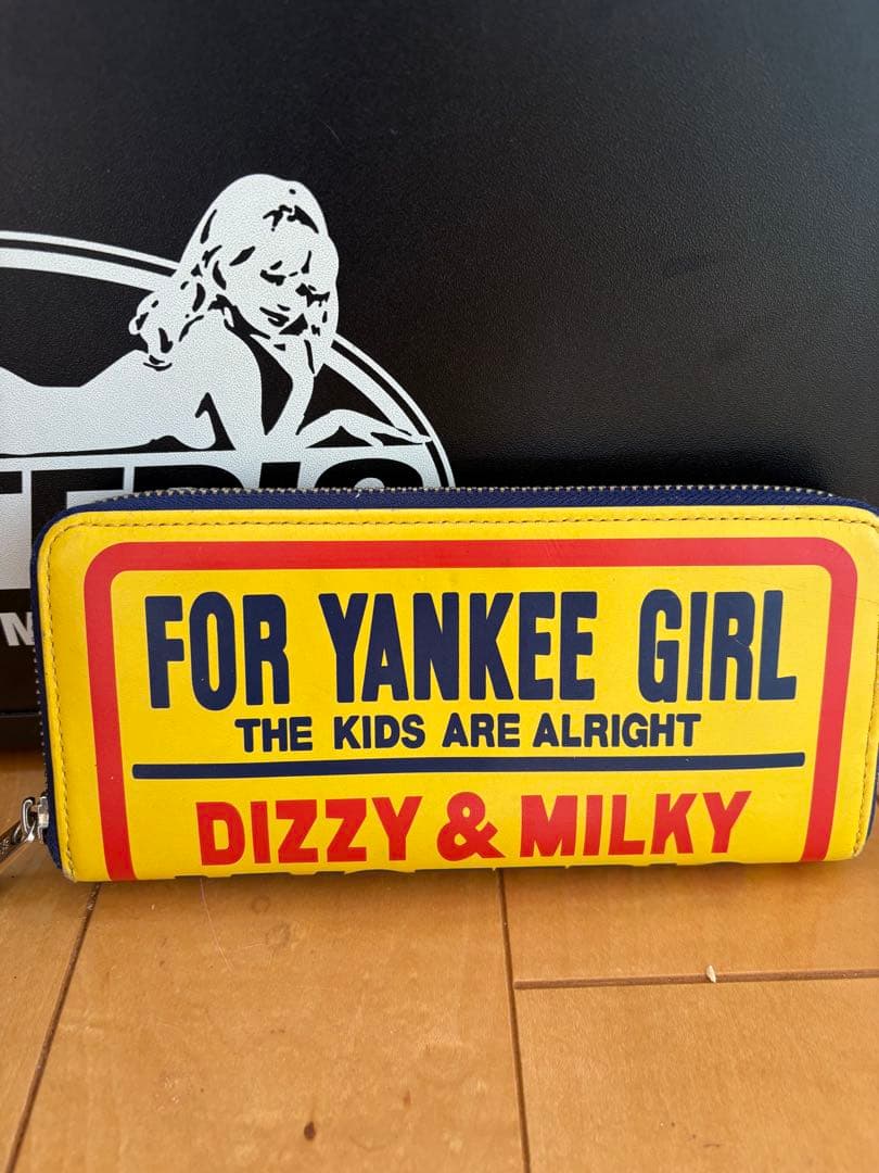 ヒステリックグラマー長財布