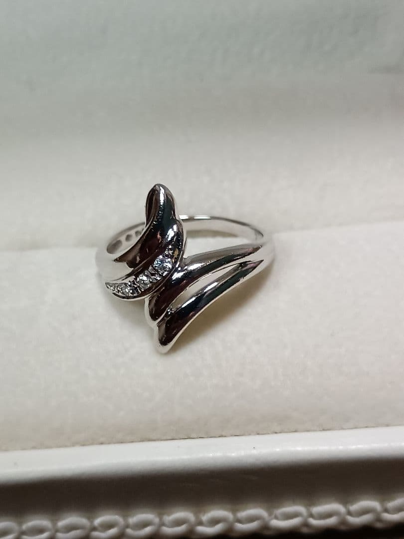 ジュエリーマキ プラチナ ダイヤモンド リング 波形 ウェーブ 11号 4.0g