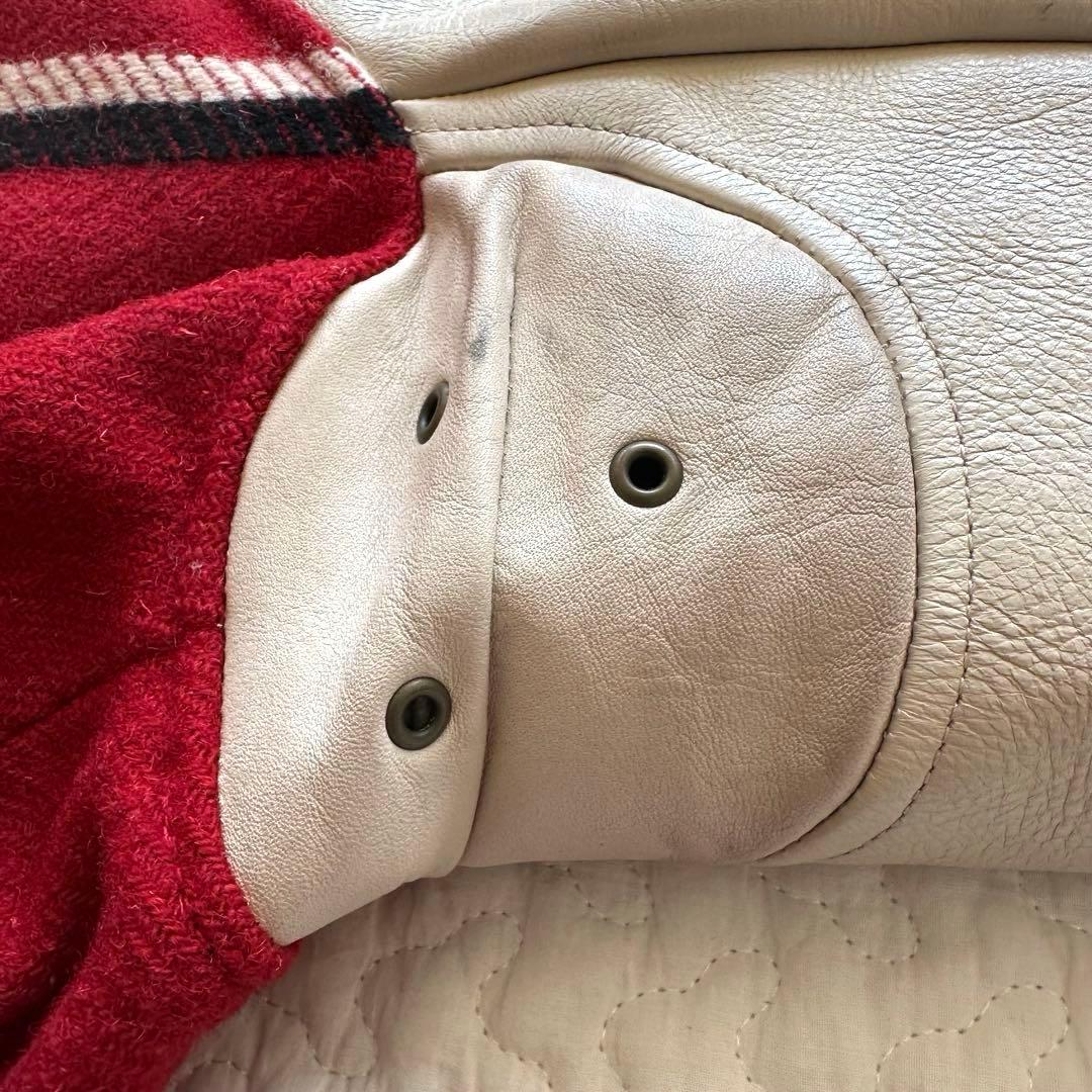 ヒステリックグラマー　スタジャン 赤 クリーム　牛革