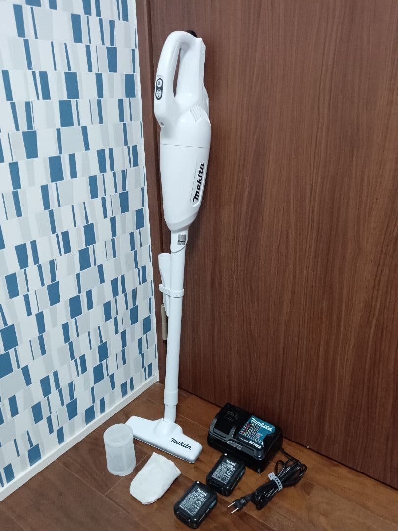 【良品】Makita CL108FDSHW スティッククリーナー 本体