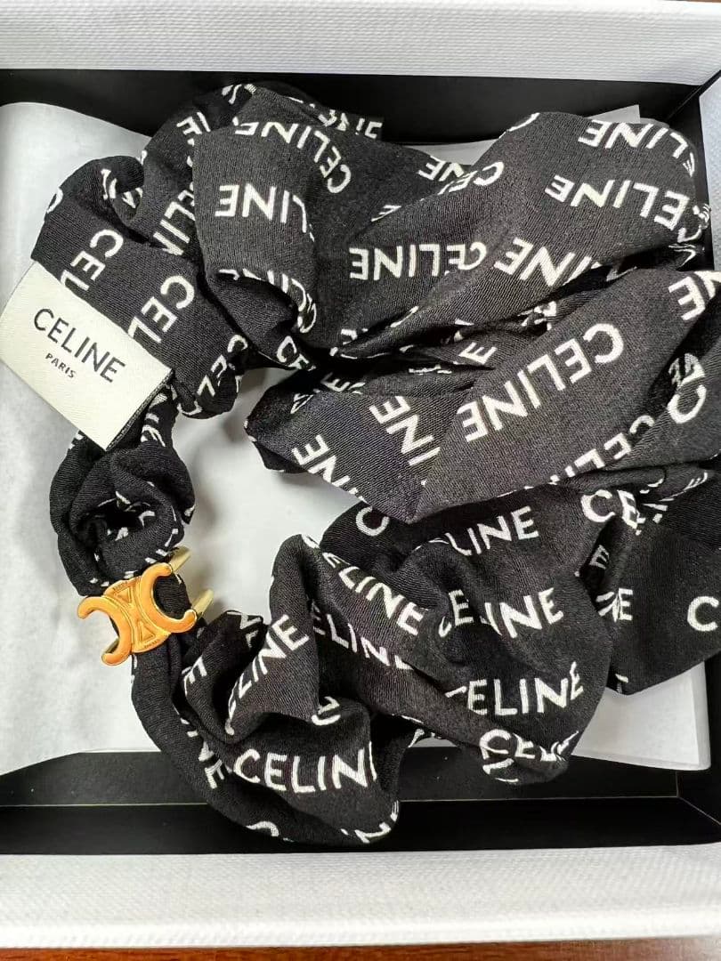 CELINE シルク ロゴシュシュ ブラック