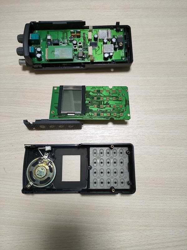 AOR 広帯域受信機 AR8000　530khz～1900Mhz 中古現状品