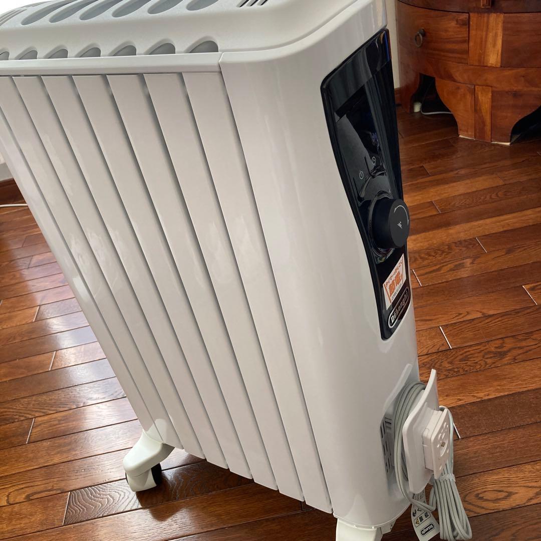 【新品未使用半額】DeLonghi RHJ65L0712デロンギオイルヒーター