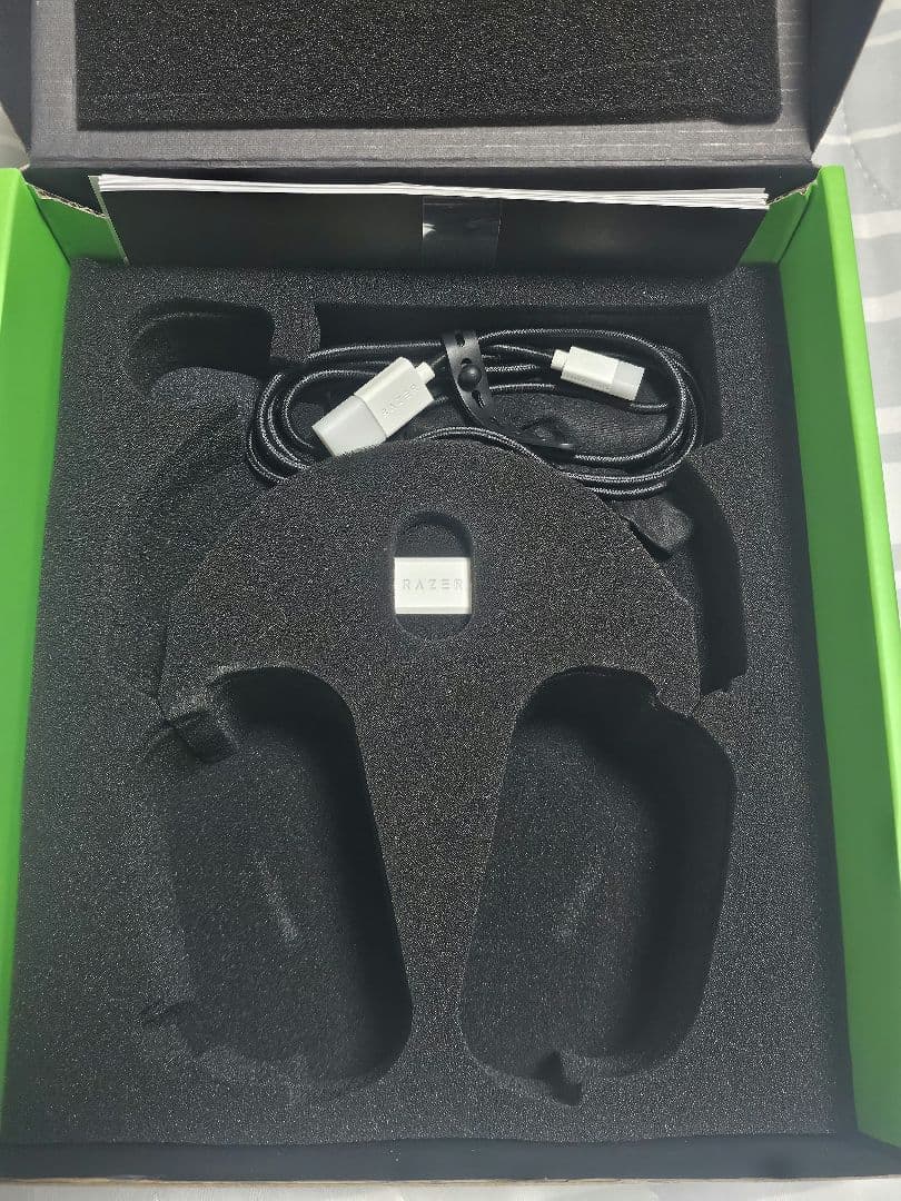 ヘッドホン Razer BLACKSHARK V2 Pro WhiteEdition