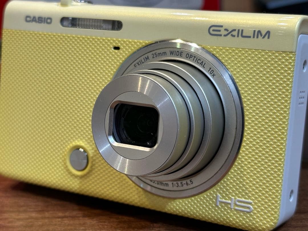 a*a様 美品 CASIO EXILIM デジカメ EX-ZR70 イエロー