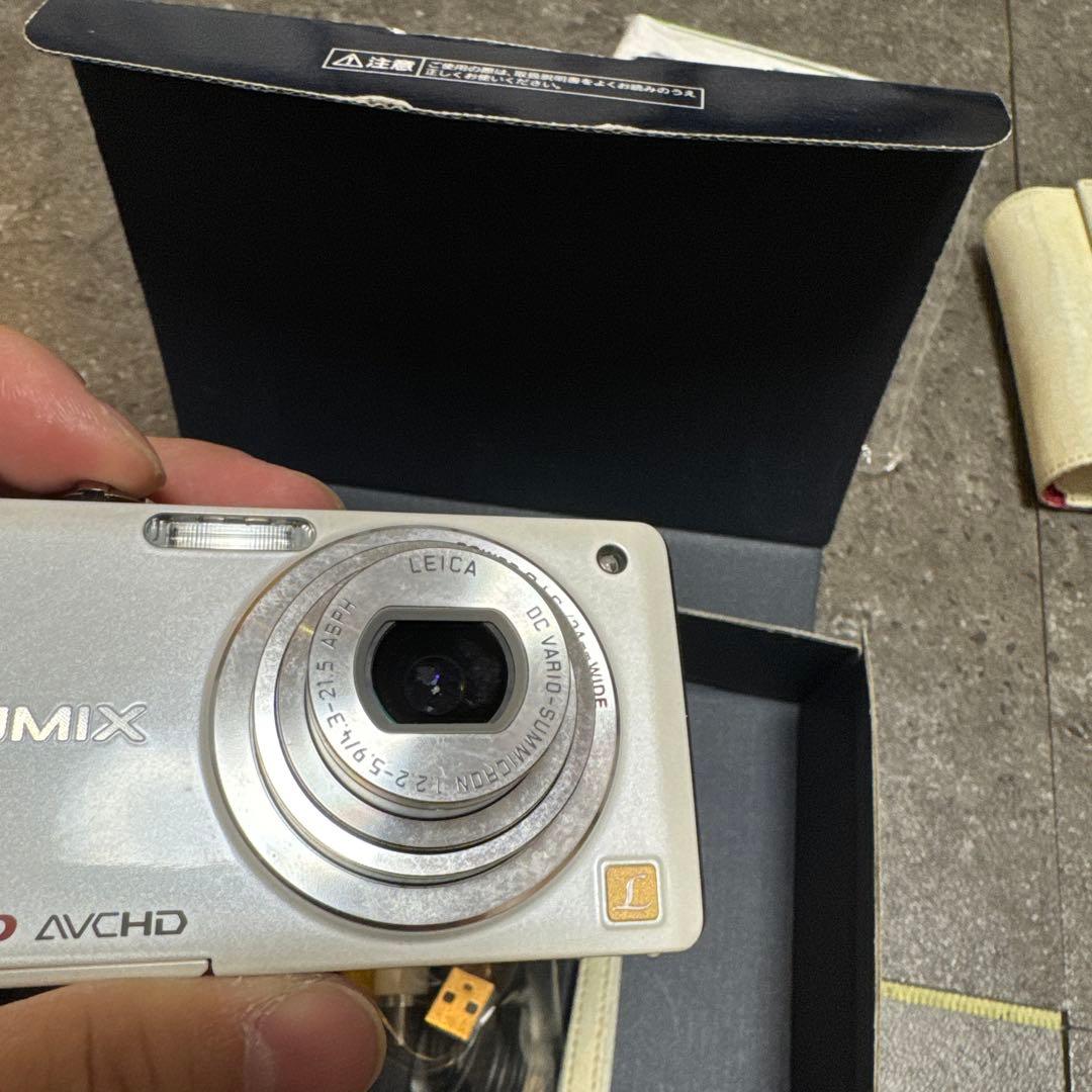 Panasonic LUMIX DMC-FX70 動作確認済み