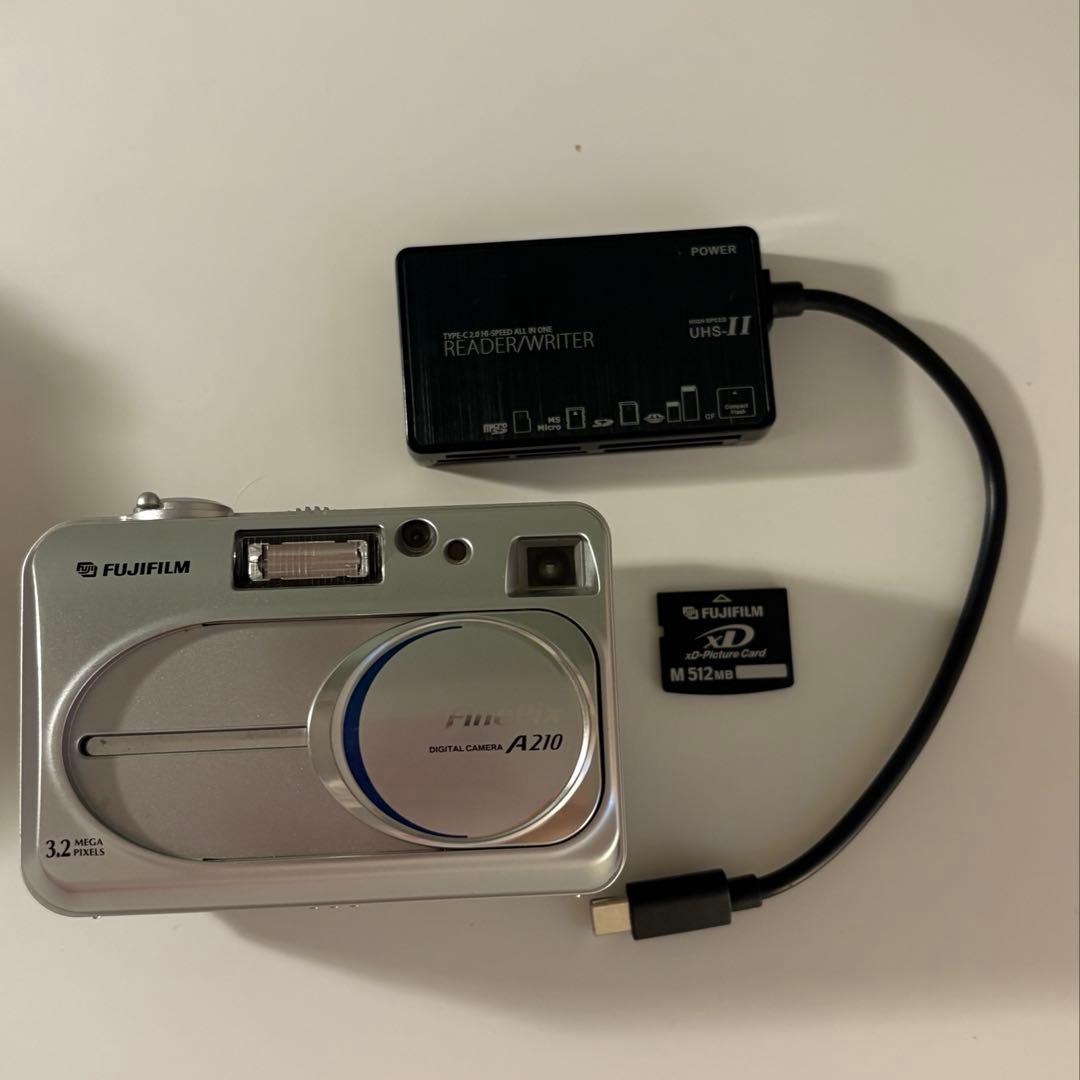 Fujifilm finepix a210 デジカメ