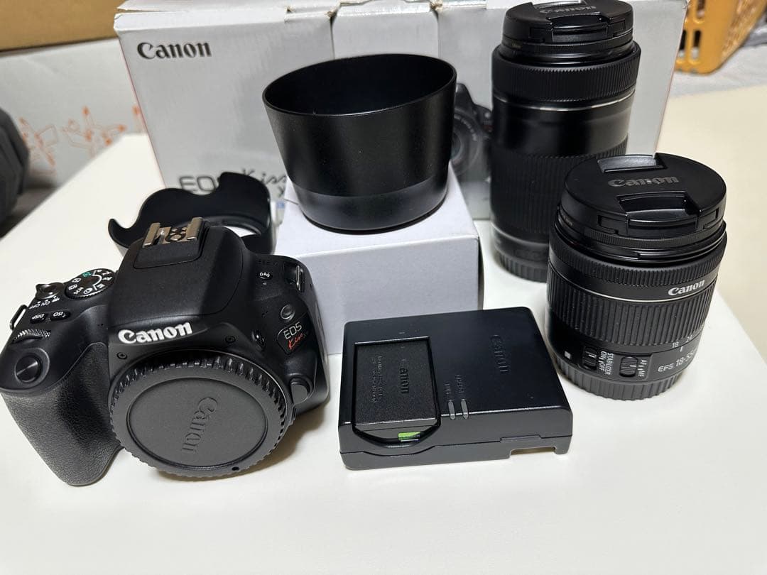 【即日発送】 美品 Canon EOS Kiss X9 ダブルレンズ　おまけ付き
