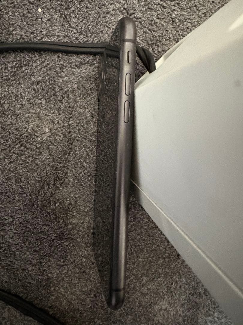 iPhone 11 64GB ブラック　　訳あり　オマケ付き