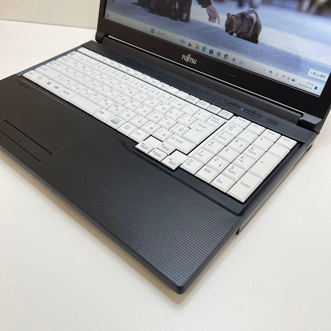 #735 富士通 Lifebook A577 i5-7300U 8GB 256