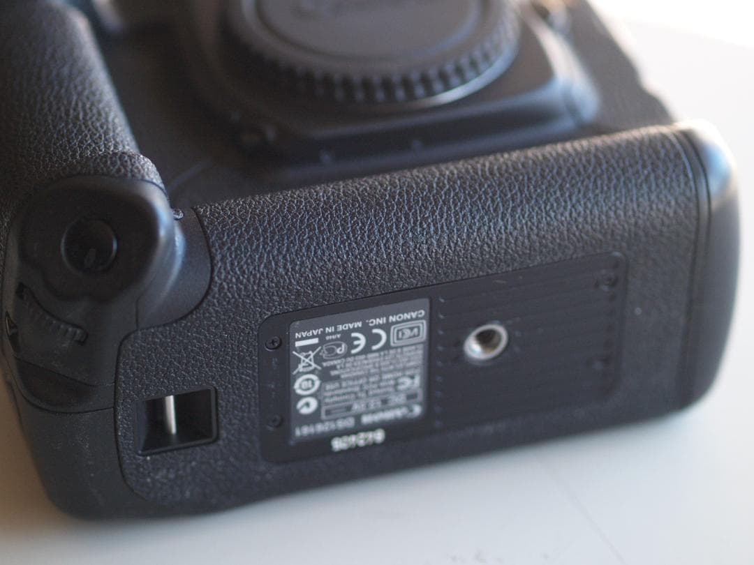 T*s様 Canon EOS-1 Ds Mark III 本体とアクセサリー