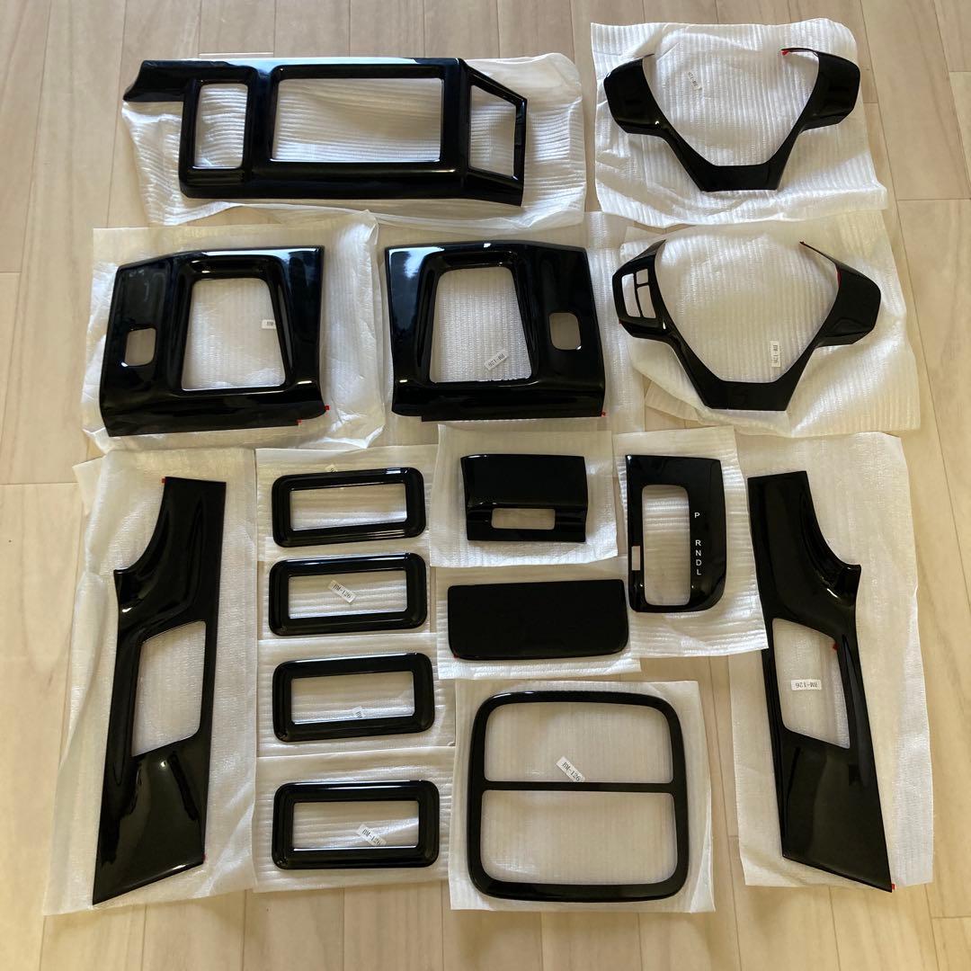 ステップワゴン rk1 インテリアパネル　ピアノブラック