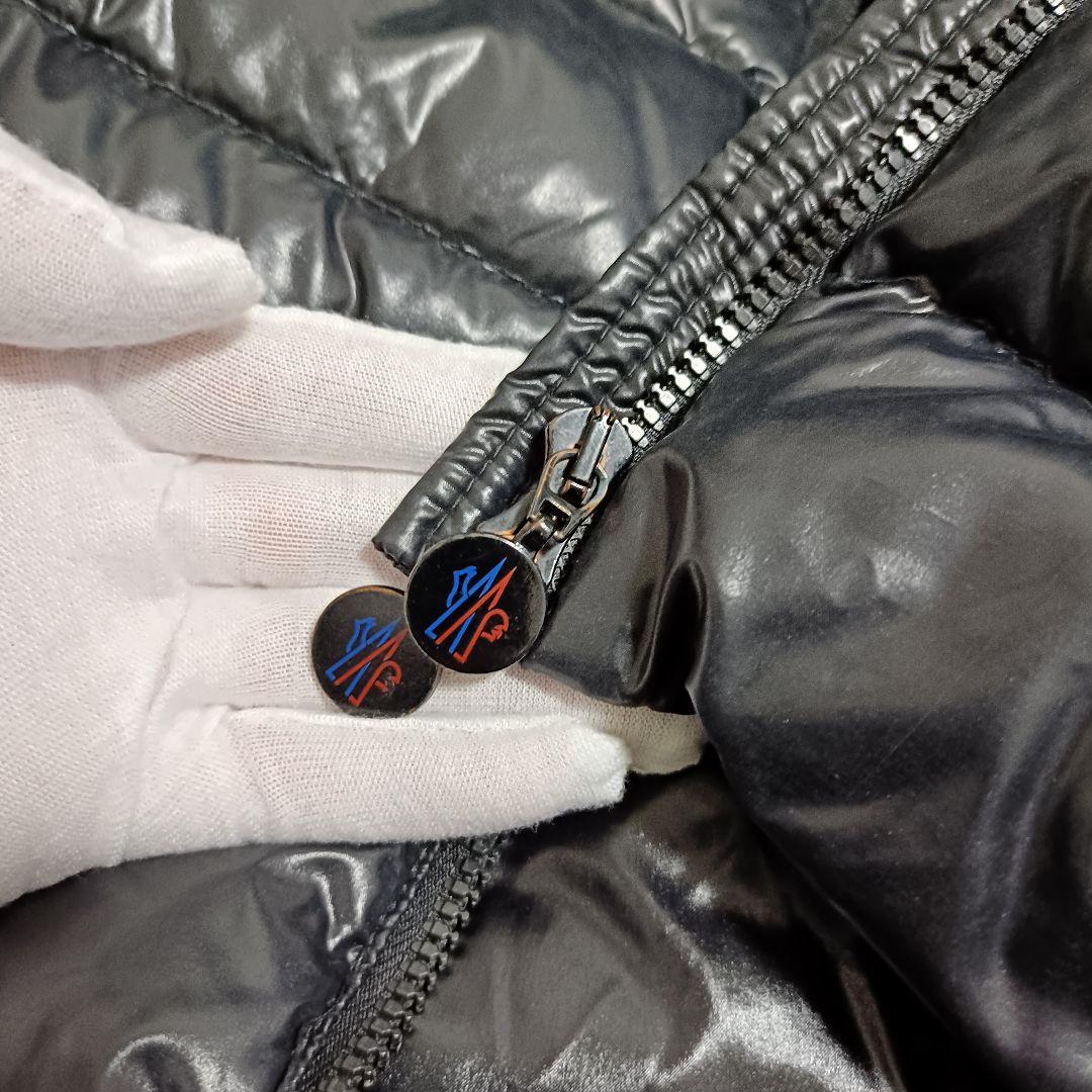 まいちゃん様　美品✨️モンクレール　MOKA サイズ2　ダウン　ブラック　 M
