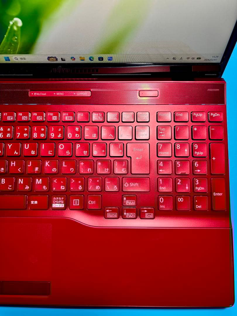 富士通 LIFEBOOK AH53/B3 i7 8550U 32GB 2TB