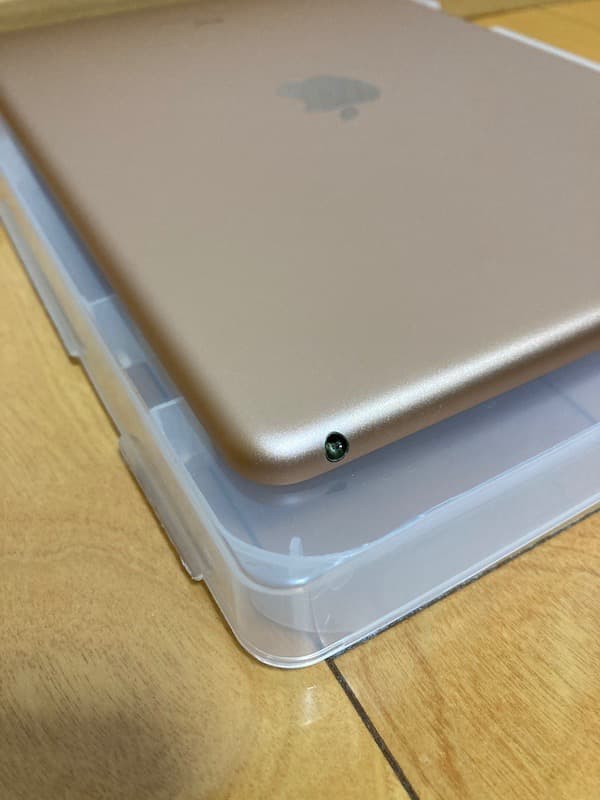 Apple iPad 第6世代 32GB wifiモデル ゴールド