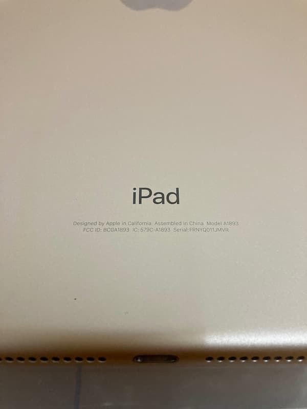 Apple iPad 第6世代 32GB wifiモデル ゴールド