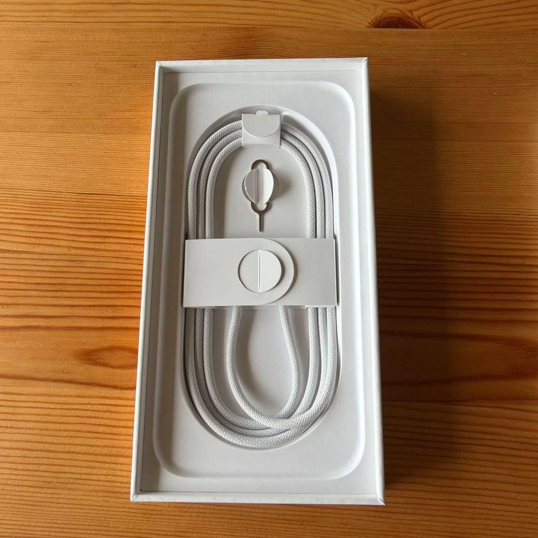 nyan iPhone16 128GB SIMフリー 初期化済み