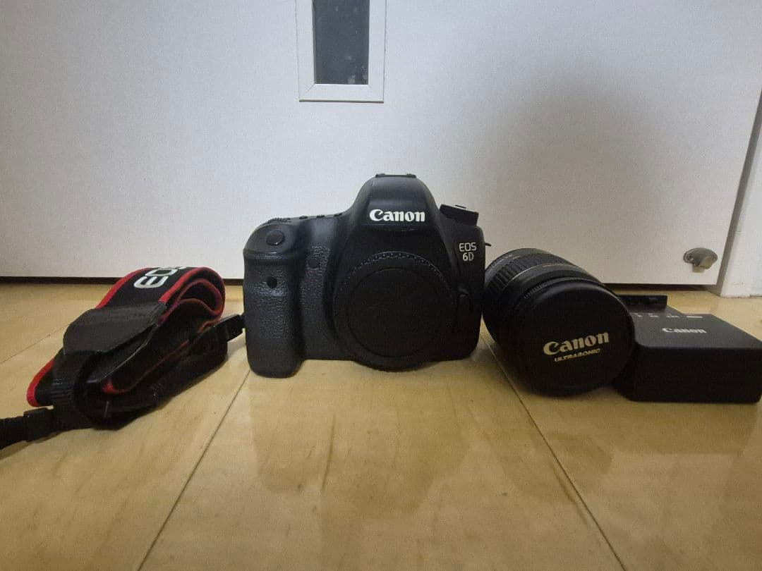 【フルサイズ】キヤノン EOS 6D(カメラバッグ付き)