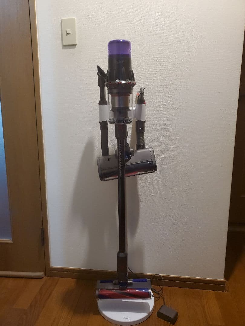 Dyson SV18 分解清掃動作確認済　かなり美品です