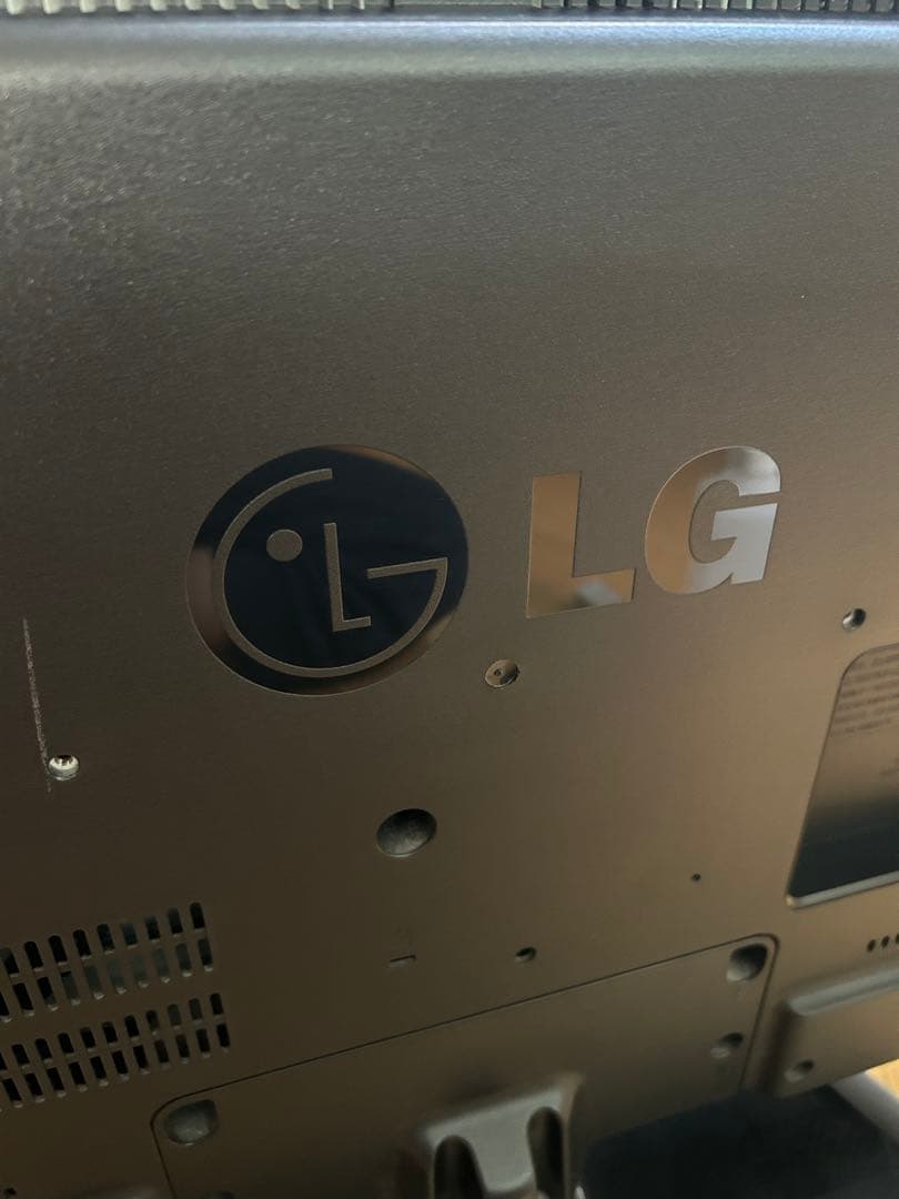 LG 32型　SmartTV デジタルハイビジョン液晶テレビリモコン付き　値下げ