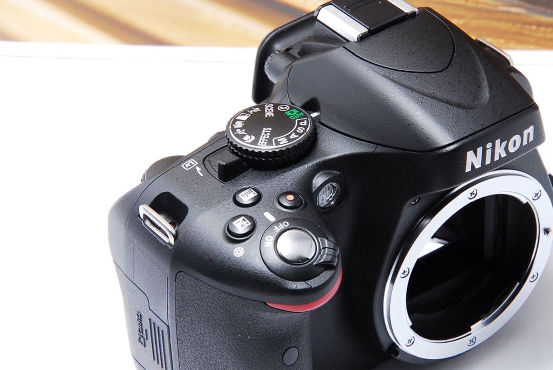 一眼レフ ニコン Nikon D5100 スマホ転送 新品級バリアングル