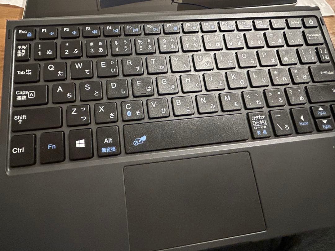 美品　完動品大幅値下　Microsoft Surface GO2 本体と充電器