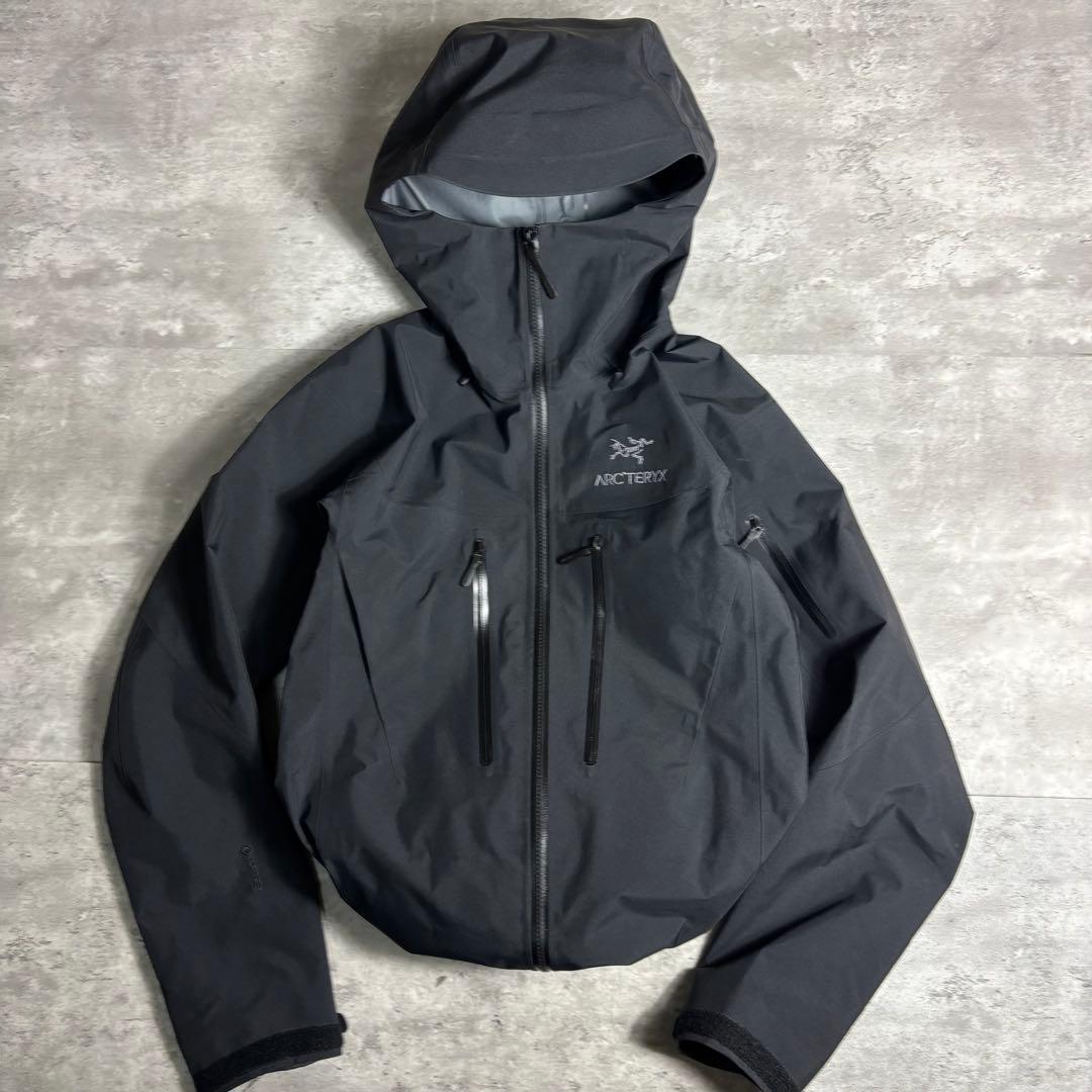 現行モデル ARC'TERYX ALPHA SV JACKET