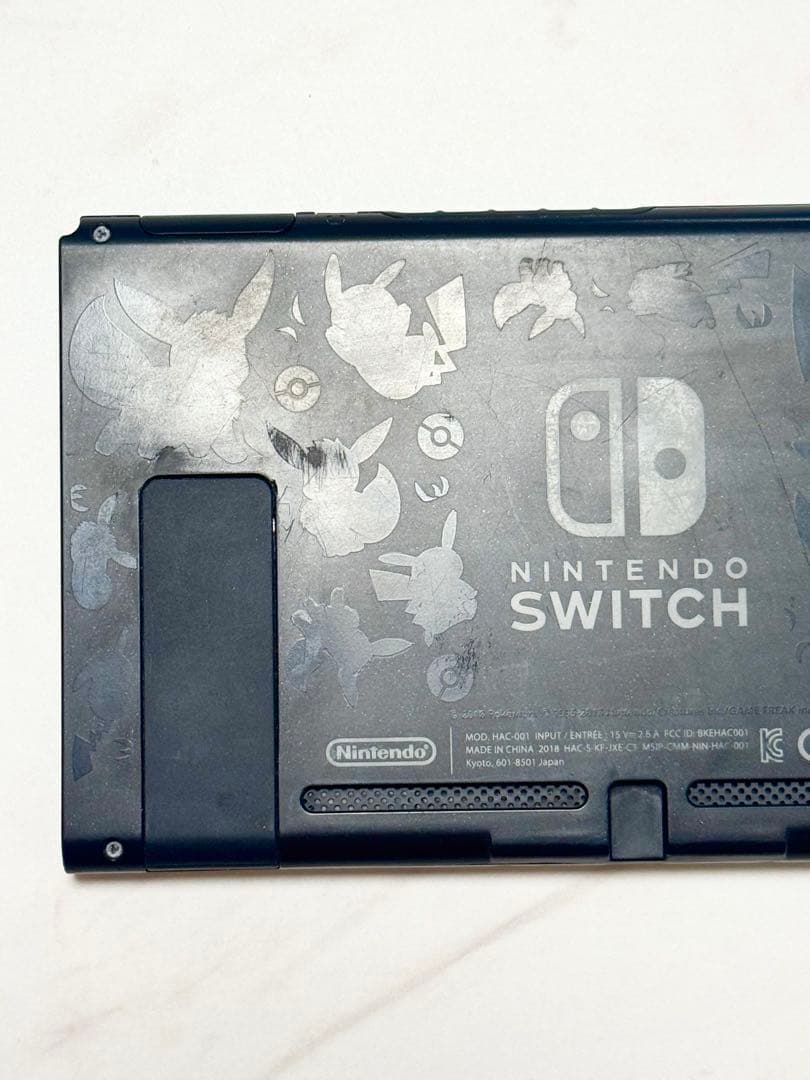 【動作確認済み】Nintendo Switch 本体のみ 2018年　ピカブイ