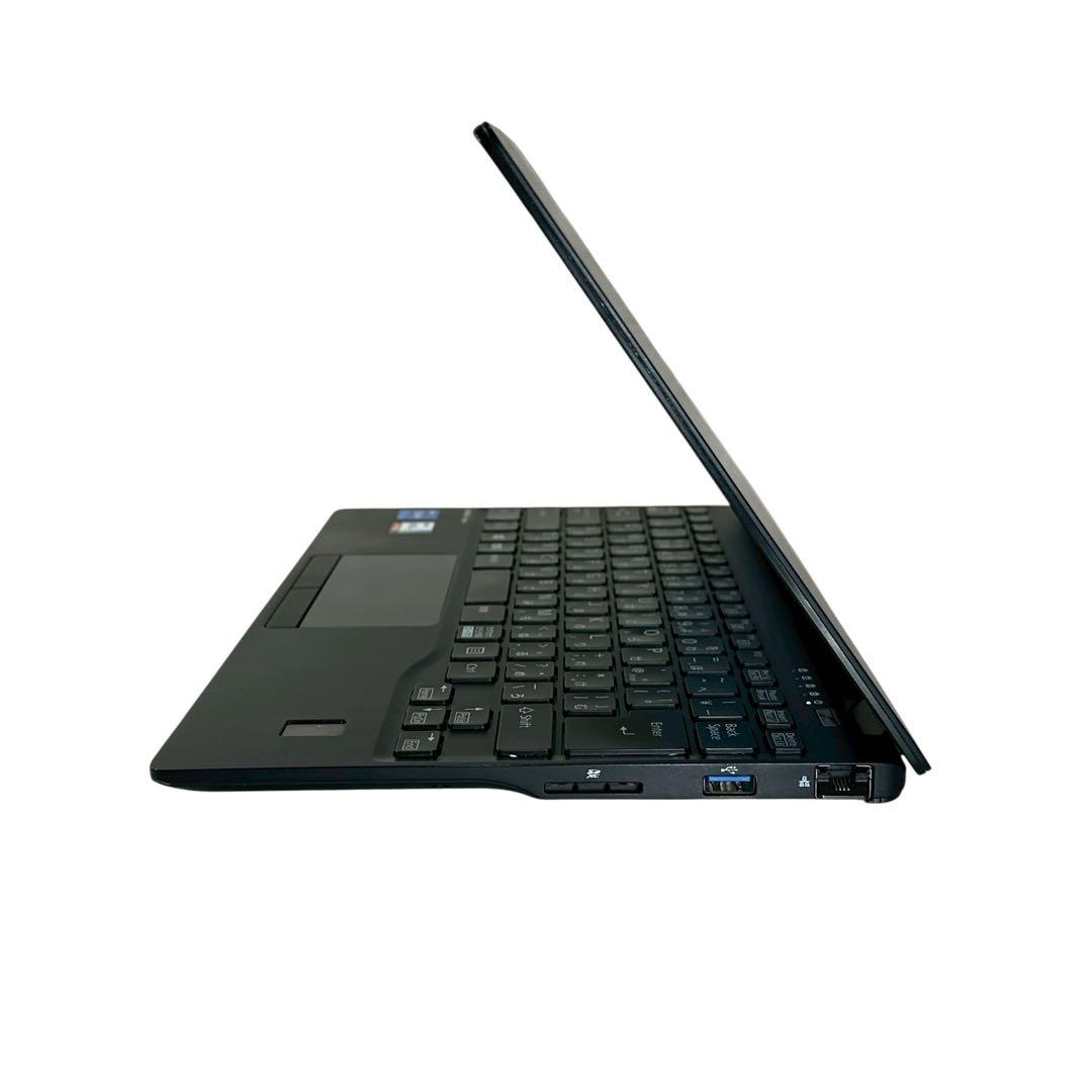 【美品】富士通 ノートパソコン i5 11世代 U9311 超軽量 744
