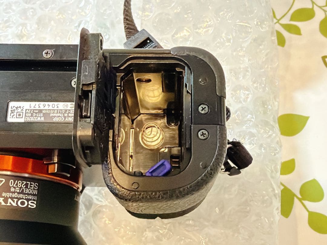 【美品】SONY α7 ILCE-7 ミラーレスカメラ 一眼 レンズキット