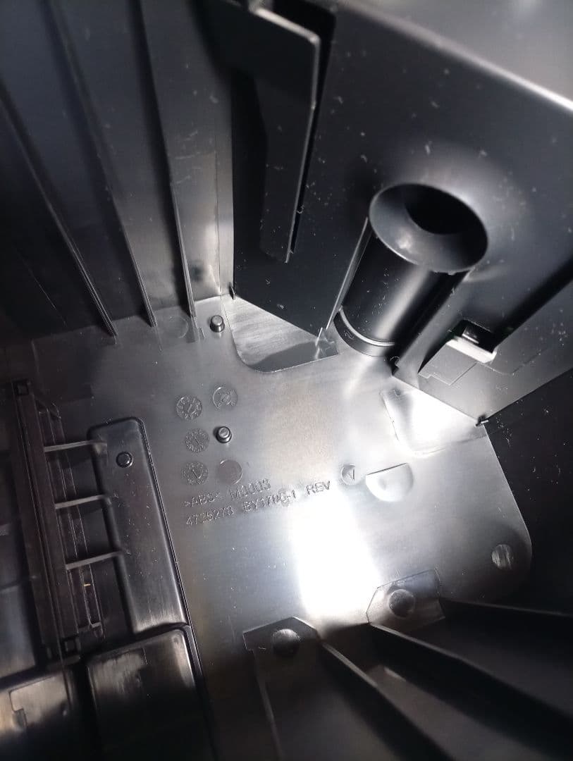 iRobot Roomba J7 本体 充電ステーション付き　作動良好