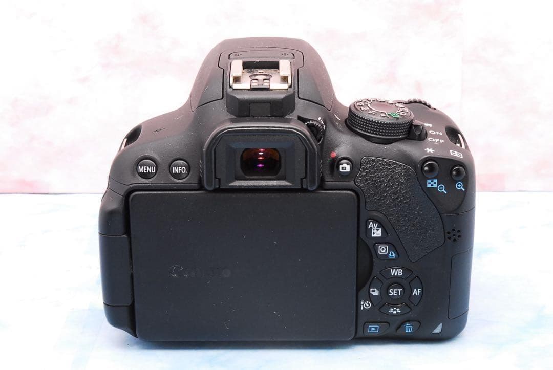 ★キャノン Kiss X7i★超望遠＆高性能★一眼レフカメラ★バッグ付♪