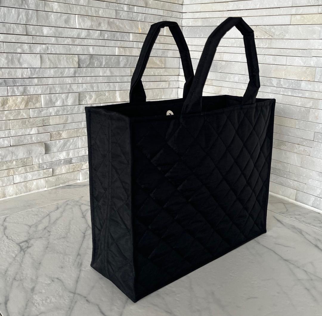 お受験バッグ　黒　A4 自立　保護者会　サブバッグ　軽量　キルティング ポーチ付