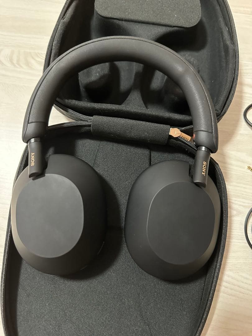 SONY ヘッドホン　WH-1000XM5 ブラック