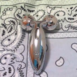 リファ　小顔ローラー