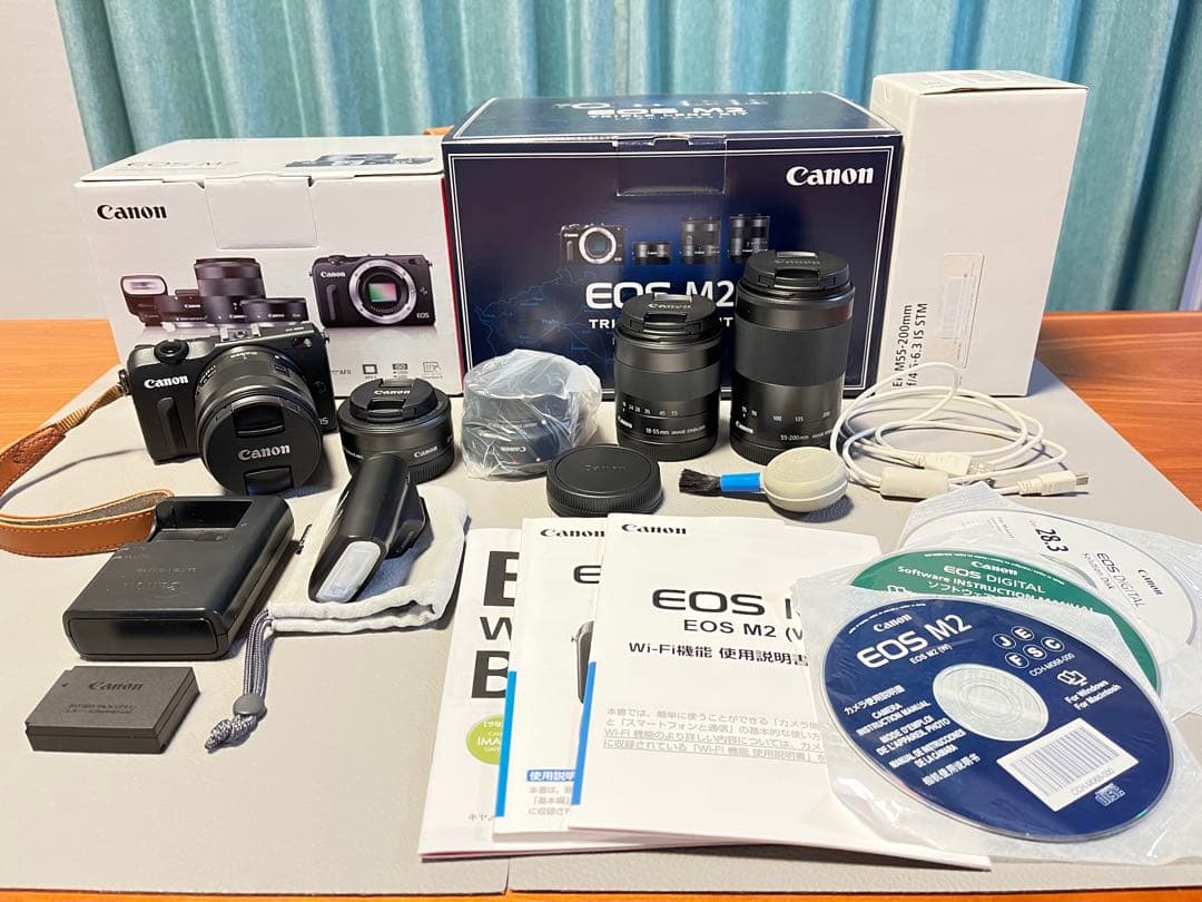美品 Canon EOS M2 D 一眼レフ トリプルレンズキット➕望遠レンズ付
