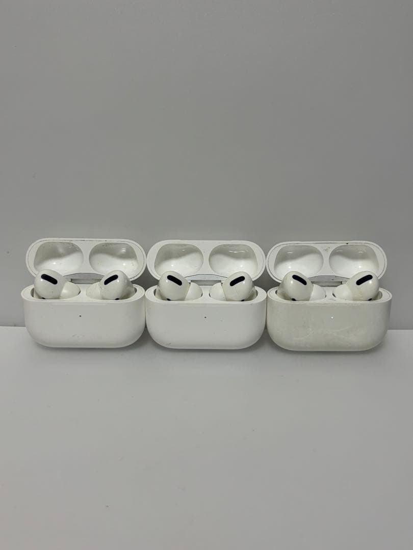 n*.様 《J7-217》AirPods本体 3個セット ホワイト