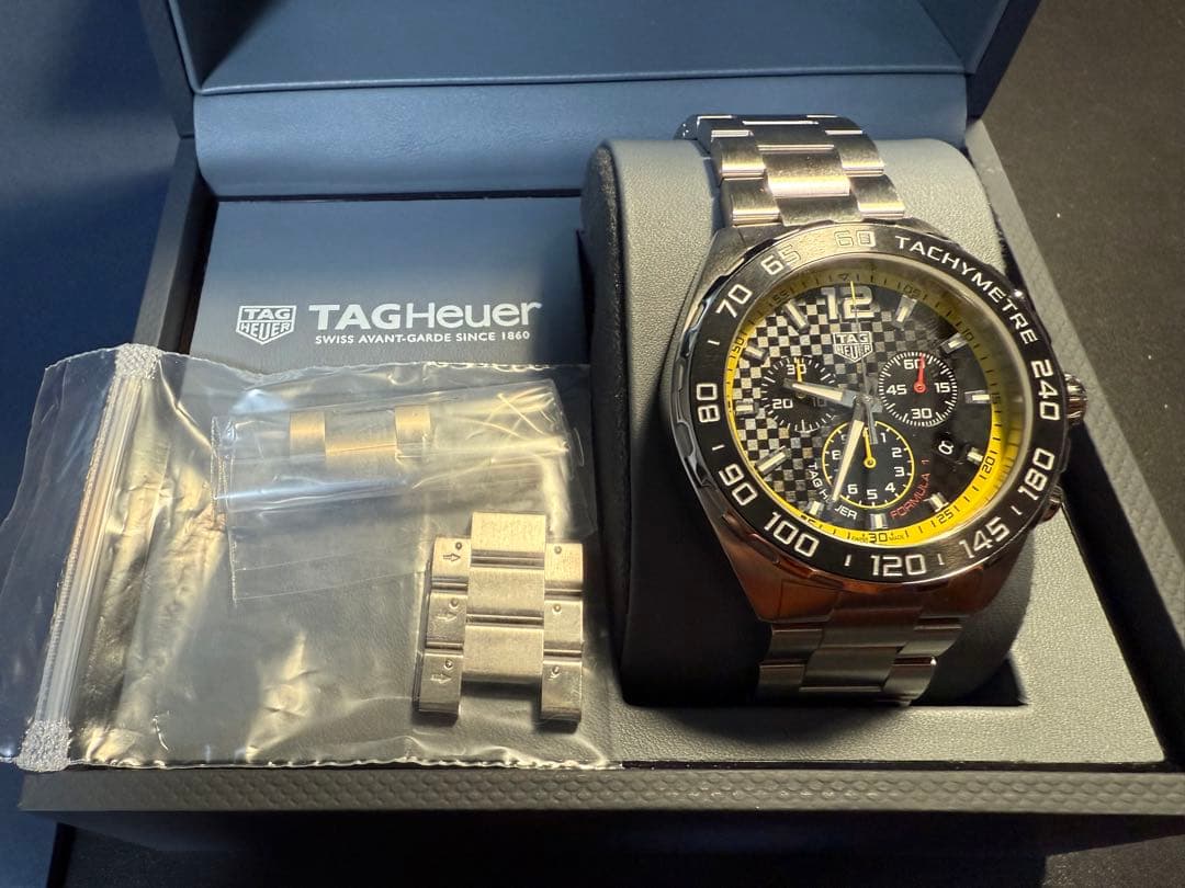 タグホイヤー TAG Heuer クォーツ CAZ101AC.BA0842