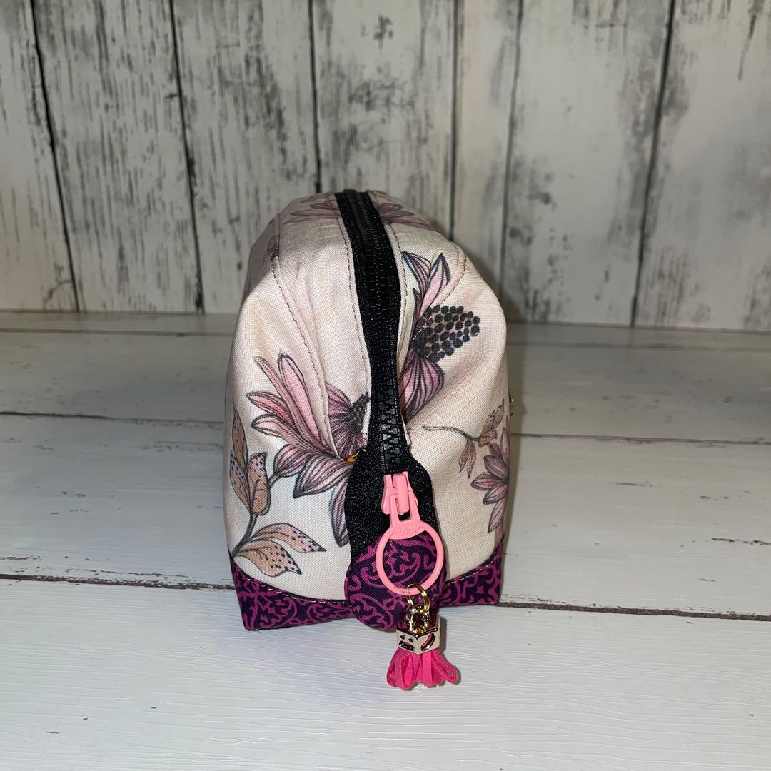 ロラライハリス 縦長トートバッグ、ワイヤーポーチセット