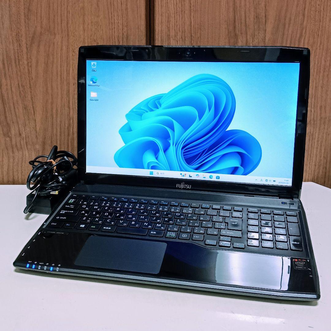 FUJITSU LIFEBOOK Corei7 メモリ8GB SSD256GB