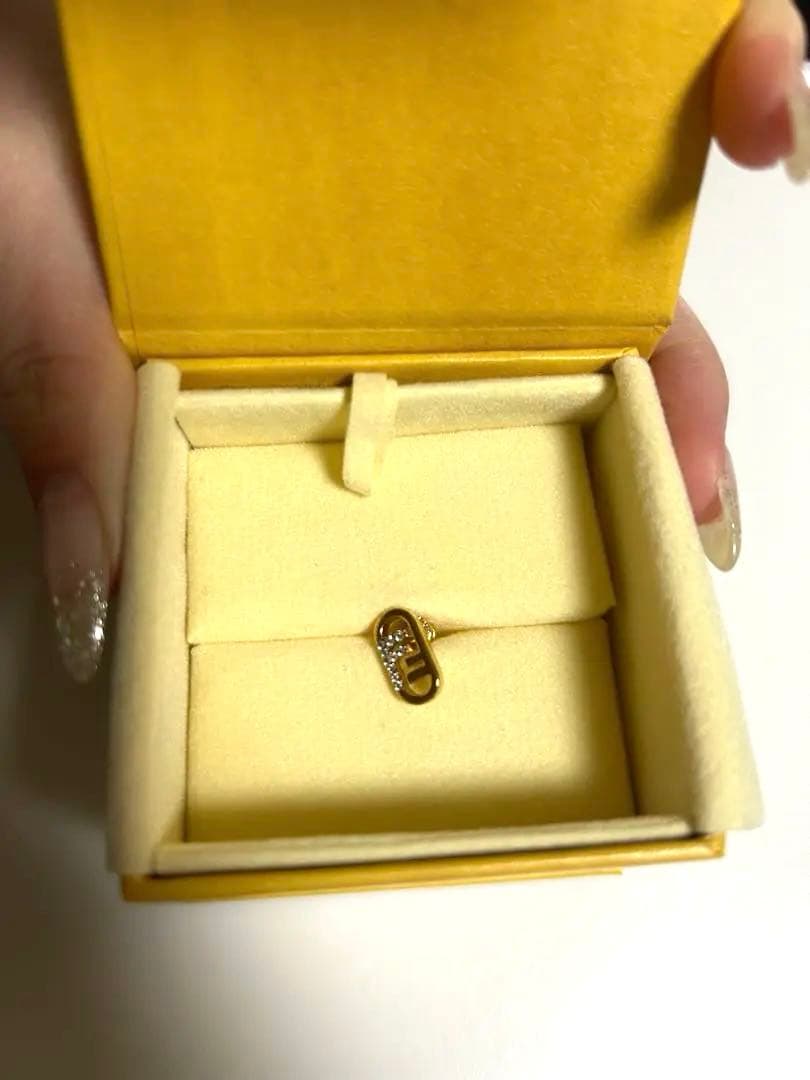 あ*お様 FENDI ピアス　片方